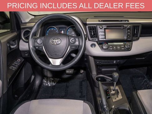 Used 2018 Toyota RAV4 XLE FWD image 7