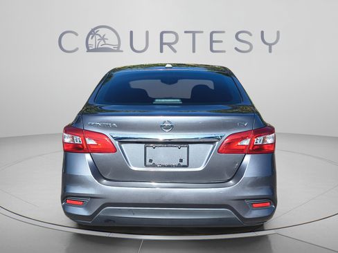 Used 2018 Nissan Sentra SV FWD image 6