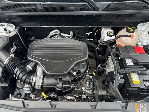 Used 2023 GMC Acadia Denali image 9