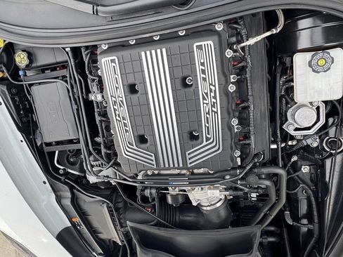 Used 2019 Chevrolet Corvette Z06 w/ Z07 Performance Package image 16