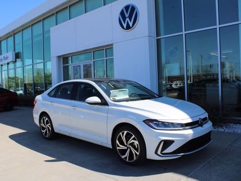 New 2026 Volkswagen Jetta SEL FWD image 1