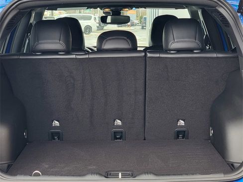 Used 2023 Jeep Compass Limited image 22