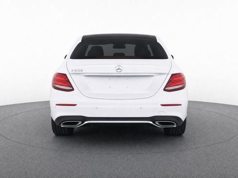 Used 2019 Mercedes-Benz E 300 image 32