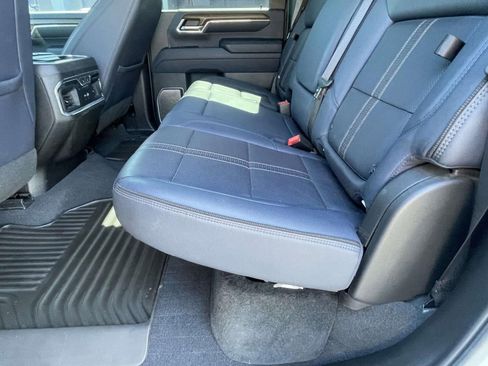 Used 2024 Chevrolet Silverado 2500 High Country image 10