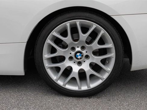 Used 2007 BMW 328i Convertible image 6