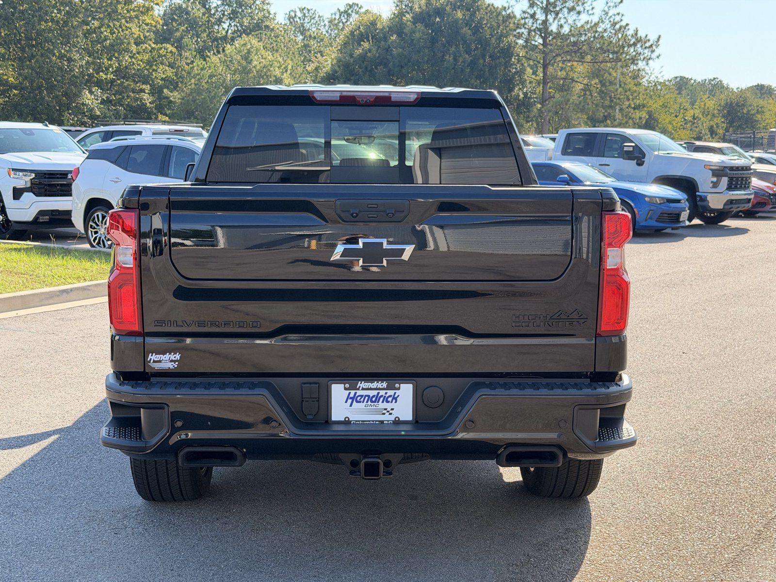 Used 2025 Chevrolet Silverado 1500 High Country w/ High Country Premium Package AWD/4WD image 11
