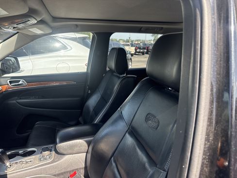 Used 2012 Jeep Grand Cherokee Overland AWD/4WD image 6