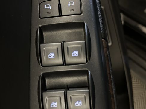 Used 2019 Chevrolet Tahoe LT image 31