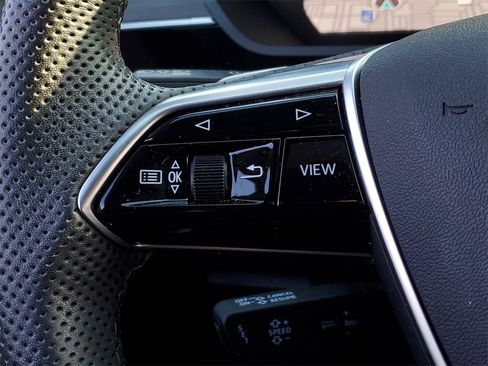 Used 2023 Audi e-tron S Prestige w/ Prestige Package image 8