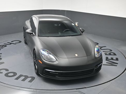 Used 2018 Porsche Panamera 4 Executive AWD/4WD image 32