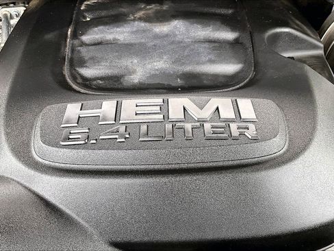 Used 2022 RAM 2500 Laramie w/ Night Edition AWD/4WD image 32