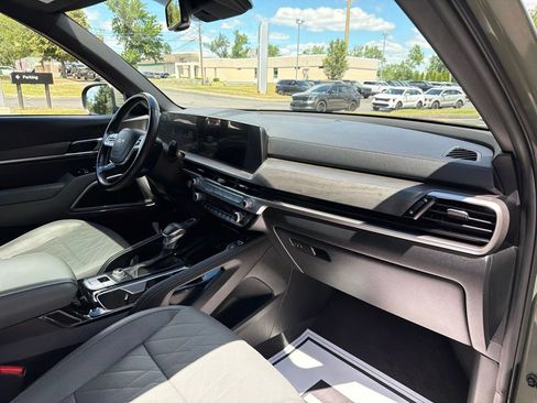 Certified 2023 Kia Telluride EX X-Line AWD/4WD image 12