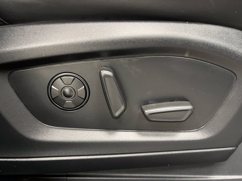 Used 2025 Ford Explorer ST AWD/4WD image 62