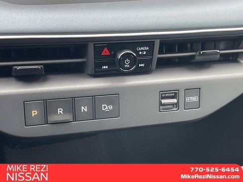 New 2026 Nissan Leaf FWD image 16