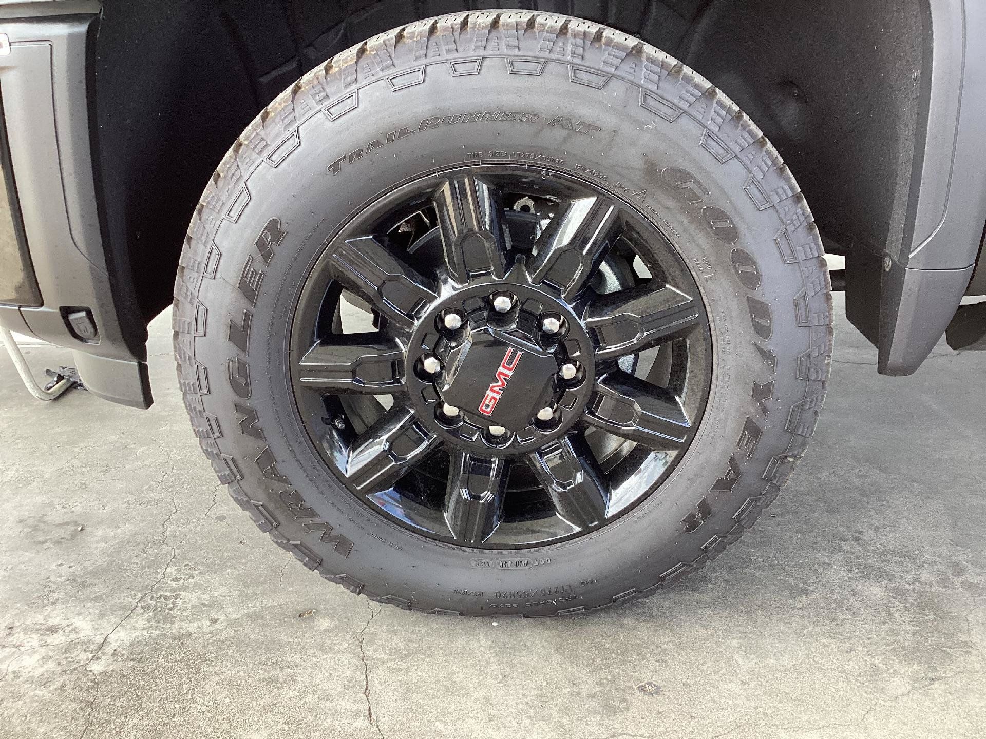 New 2025 GMC Sierra 2500 AT4 w/ Max Trailering Package AWD/4WD image 19