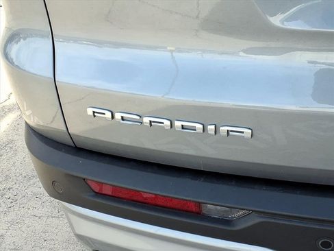 Used 2025 GMC Acadia Elevation image 5