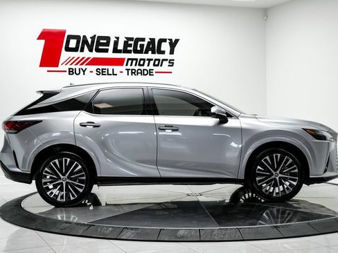 Used 2025 Lexus RX 350 w/ Convenience Package AWD/4WD image 5