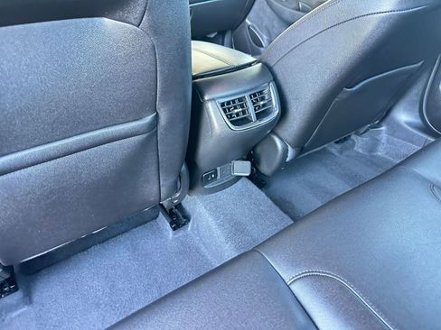 Used 2024 Chevrolet Malibu LT image 24