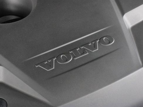 Certified 2023 Volvo XC90 T8 Ultimate w/ Lounge Package image 25