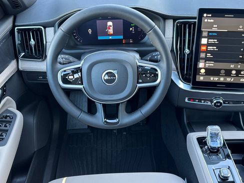 New 2026 Volvo XC90 T8 Plus w/ Protection Package AWD/4WD image 16