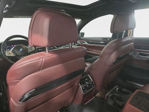 Certified 2022 BMW 740i w/ M Sport Package RWD image 9