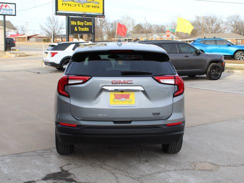 Used 2023 GMC Terrain SLE w/ LPO, Floor Liner Package image 6