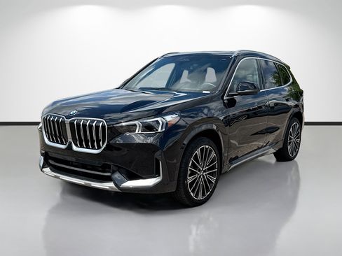 Used 2025 BMW X1 xDrive28i w/ Technology Package image 7