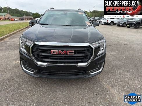 Used 2024 GMC Terrain SLE w/ Driver Convenience Package FWD image 5