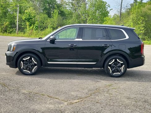 Used 2024 Kia Telluride S AWD/4WD image 8