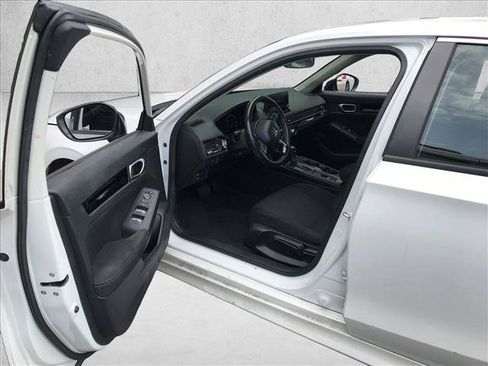 Used 2024 Honda Civic EX image 9