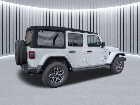 Used 2024 Jeep Wrangler Unlimited Sahara w/ Safety Group AWD/4WD image 8