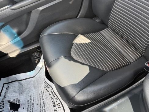 Used 2018 Toyota Camry SE w/ Audio Package FWD image 26