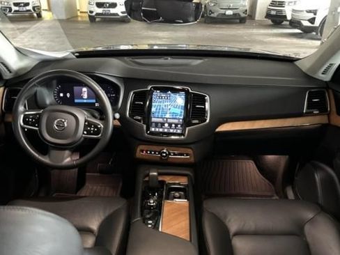 Used 2024 Volvo XC90 T8 Plus w/ Protection Package Premier AWD/4WD image 9