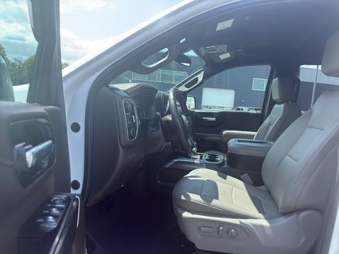Used 2022 Chevrolet Silverado 1500 LTZ AWD/4WD image 12