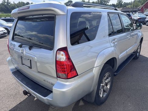 Used 2008 Toyota 4Runner Limited w/ Limited Extra Value Pkg 1 RWD image 8