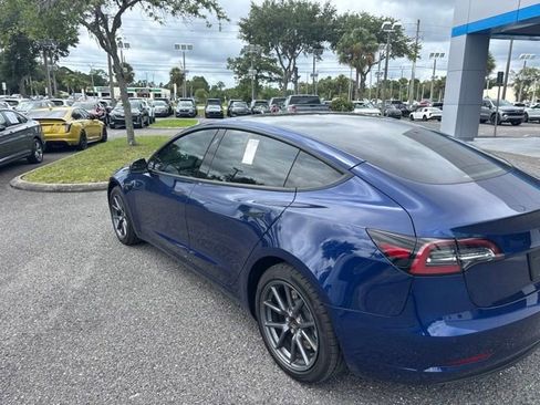 Used 2022 Tesla Model 3 Long Range AWD/4WD image 5