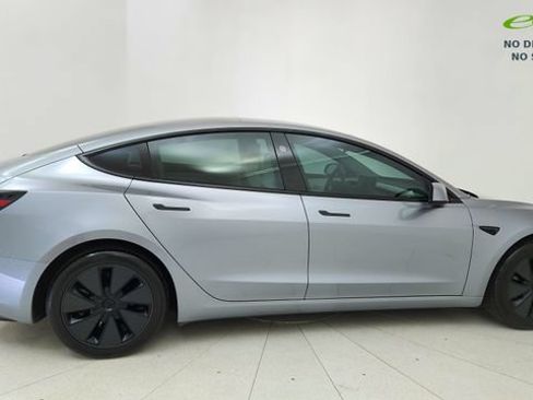 Used 2025 Tesla Model 3 RWD image 6