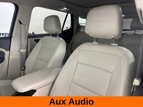 Used 2022 GMC Terrain Denali w/ Denali Premium Package AWD/4WD image 15