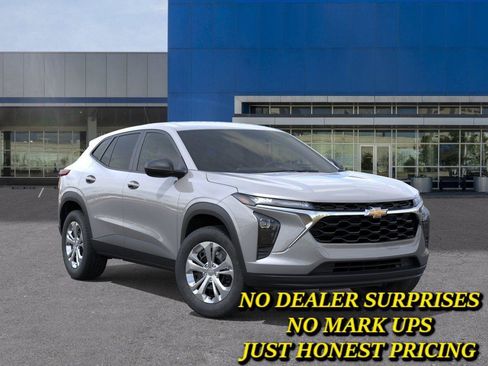 New 2026 Chevrolet Trax LS FWD image 7