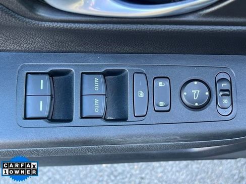 Used 2023 Honda CR-V EX image 16