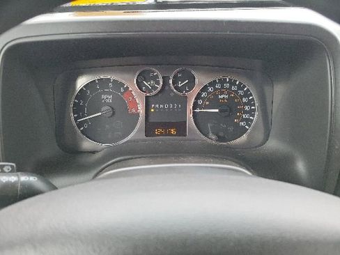Used 2009 HUMMER H3T Adventure AWD/4WD image 9