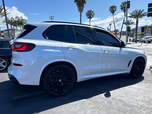 Used 2021 BMW X5 sDrive40i w/ M Sport Package RWD image 4
