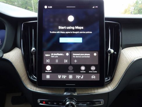 New 2026 Volvo XC60 B5 Plus w/ Protection Package Premier image 19