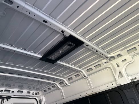 Used 2025 RAM ProMaster 2500 w/ Convenience Group FWD image 31