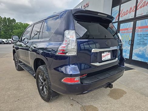 Used 2020 Lexus GX 460 Premium w/ Premium Package AWD/4WD image 9