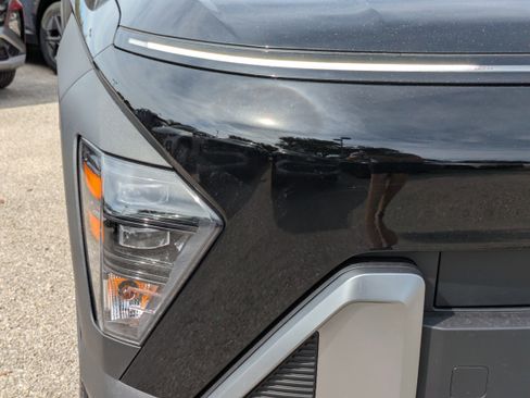 New 2026 Hyundai Kona SE image 10