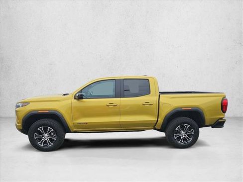 Used 2023 GMC Canyon AT4 AWD/4WD image 3