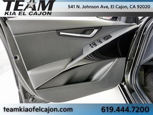 Certified 2025 Kia Niro Wind image 24