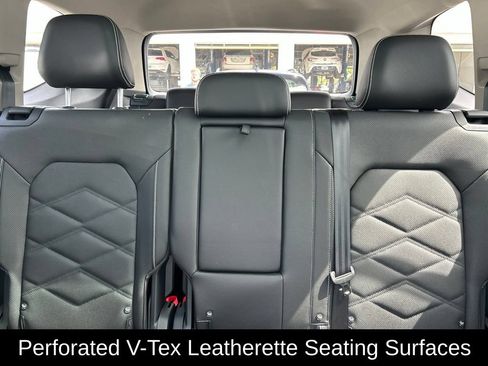 Certified 2026 Volkswagen Atlas SE w/ Panoramic Sunroof Package FWD image 13