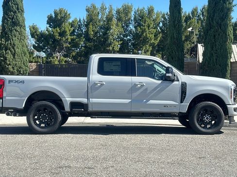 New 2026 Ford F250 Lariat w/ Black Appearance Package AWD/4WD image 3